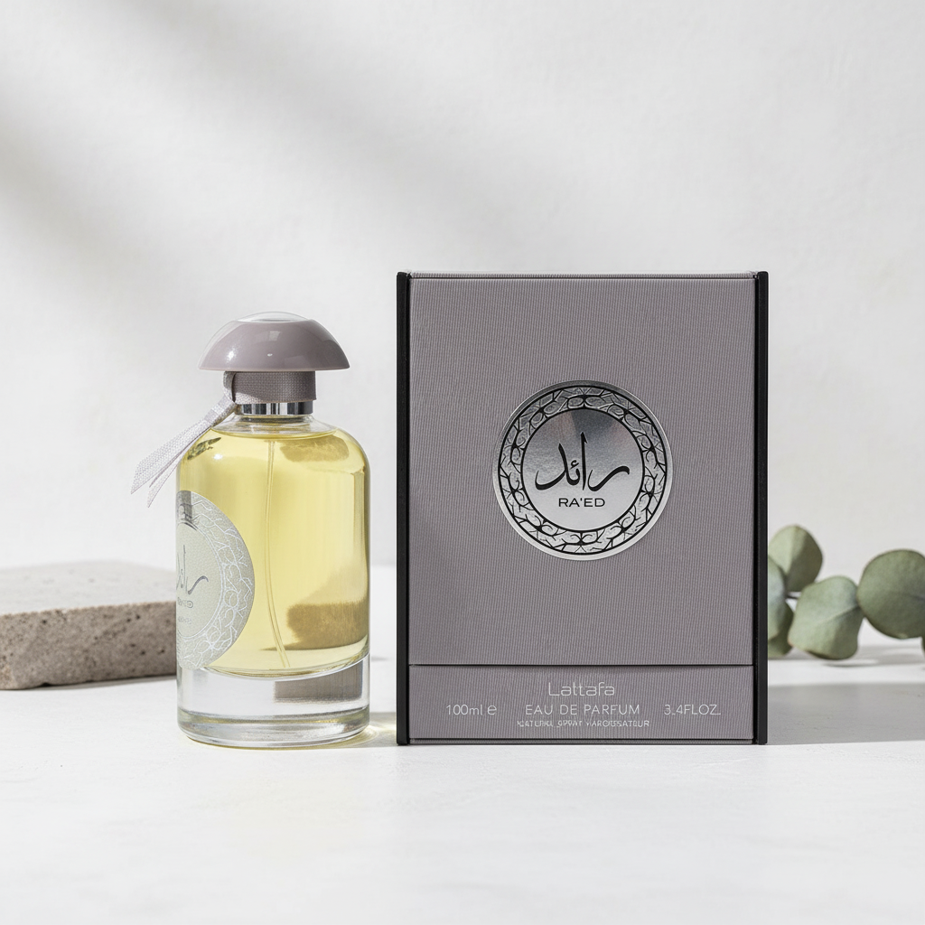 Raed Silver by Lattafa Eau De Parfum Spray (Unisex) 3.4 oz (Women)