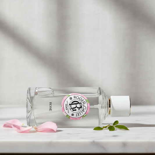 Roger & Gallet Rose by Roger & Gallet Fresh Fragrant Water Spray (Unisex) 3.3 oz (Women)