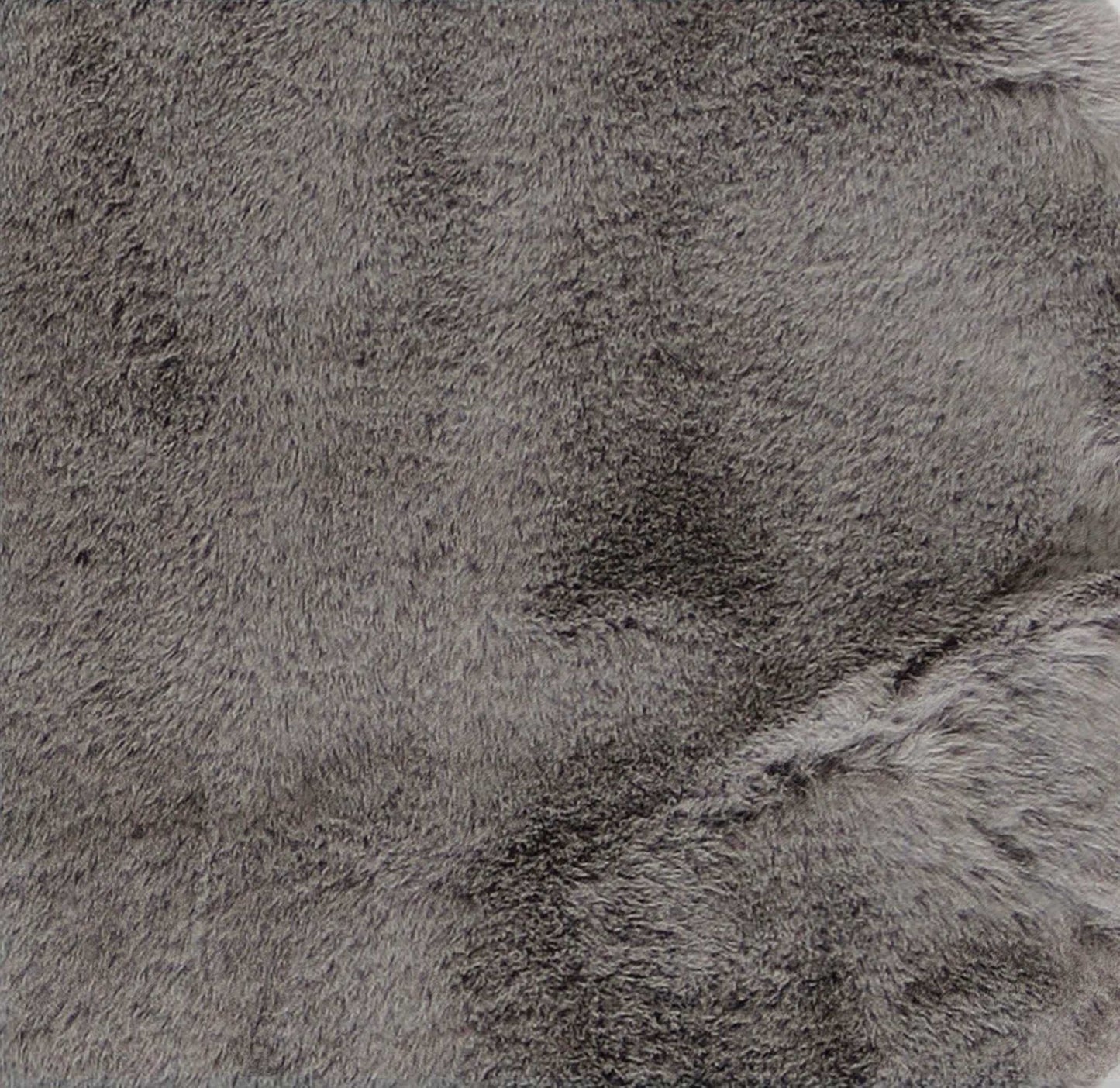 Luxe Faux Rabbit Fur Rectangular Rug 5' X 8' - Grey