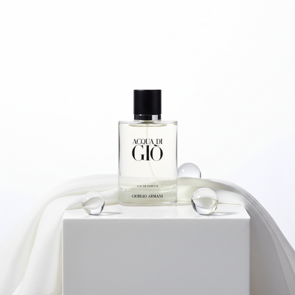 Acqua Di Gio by Giorgio Armani Eau De Parfum Spray 1.6 oz (Men)