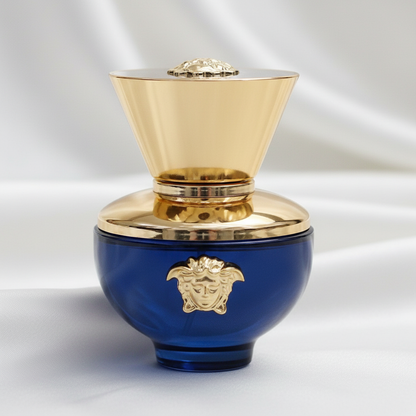 Versace Pour Femme Dylan Blue by Versace Eau De Parfum Spray 1 oz (Women)